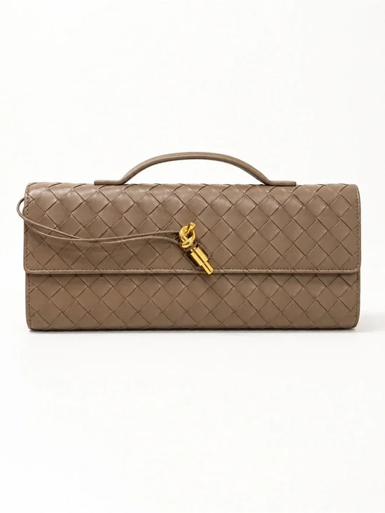BOTTEGA VENETA ANDIAMO INTRECCIATO LEATHER CLUTCH PINE CONE BROWN