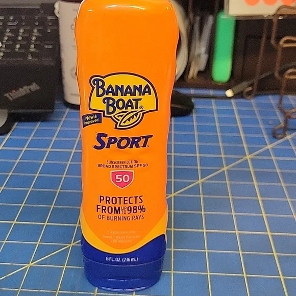 Banana Boat Sport Sunscreen SPF 50 8oz New