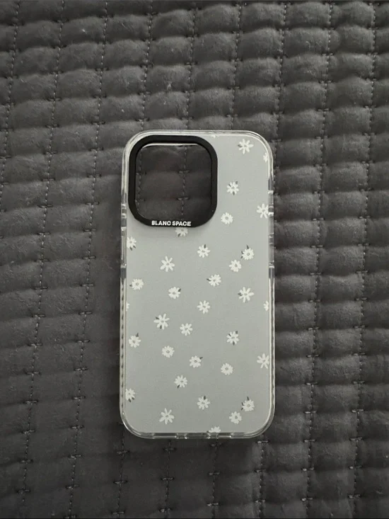 Blanc Space IPhone 15 Pro Case