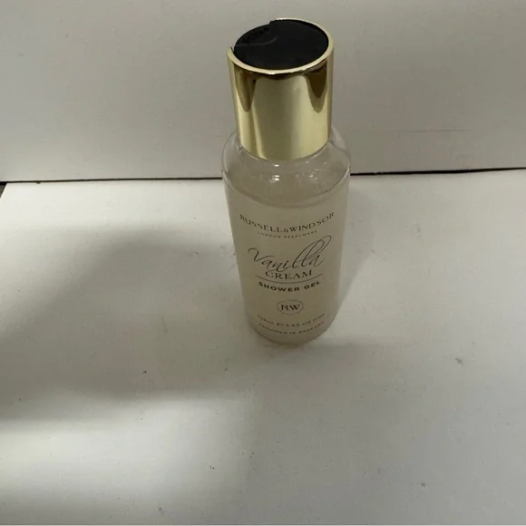 Russell Windsor Vanilla Cream Shower Gel 3.65 OZ
