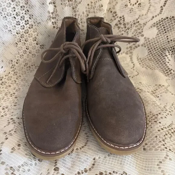 Banana Republic Men's US 8 Brown Suede Leather Chukka Boots