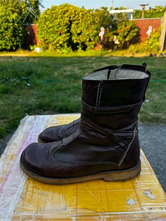 Angulus by Nilo  Women’s Brown Leather Full Zip Boots Size 39X