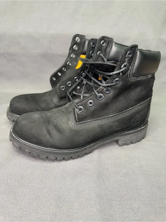 Timberland Premium 6 inch Waterproof Mens boot style#10073 Black Nubuck Size 8.5