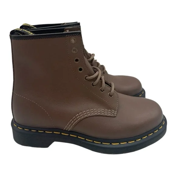 Dr Martens Boots Size Mens 8 Womens 9 Brown‎ Leather Combat Lace Up Doc 32025