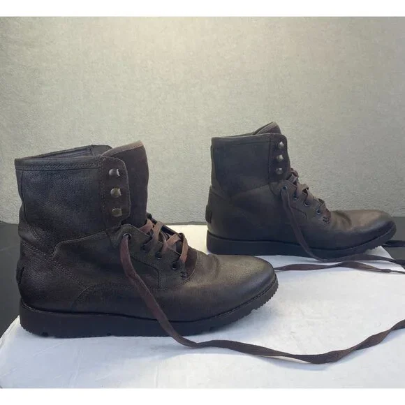 UGG Cavitt Antiqued Leather Fur Lined Military Boots Shoes Size 9‎ Mens F19216G