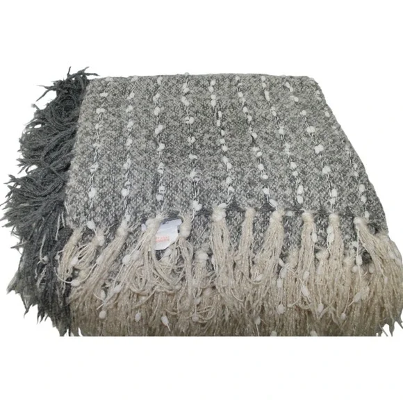 Shabby Chic Gray & White Throw Blanket Fringe Tassels 54x64 Boho Cozy‎ Luxe