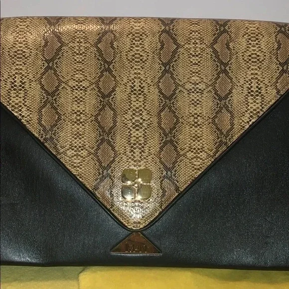 IMAN CLUTCH