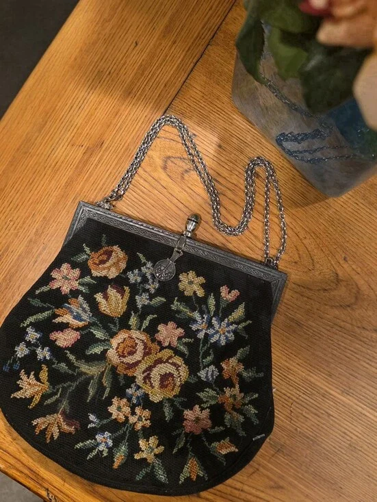 1930's Vintage Floral Embroidered Snap Purse - Black with Multicolor Florals