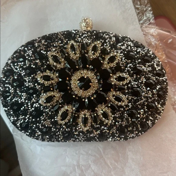 Ramla Black gold Rhinestone Flower Decor Clutch bag purse