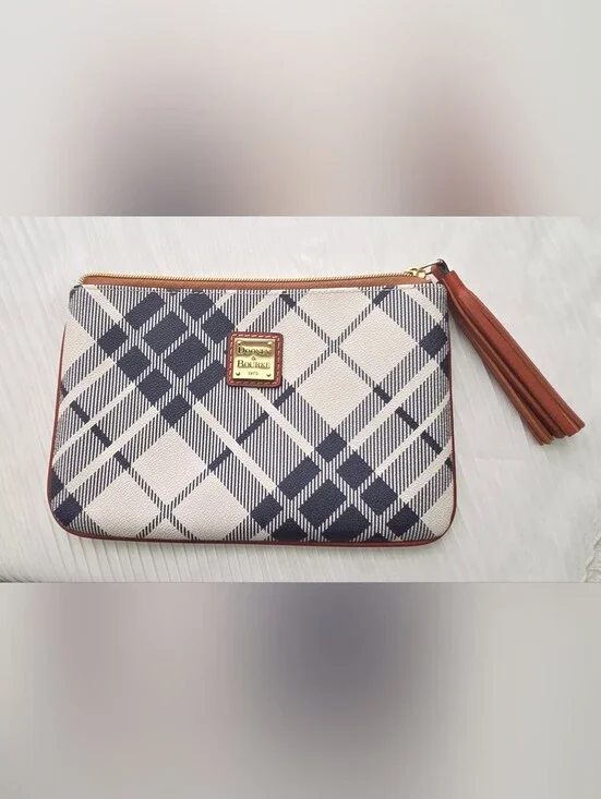 DOONEY & BOURKE CARRINGTON PLAID LEATHER POUCH