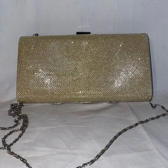 Sparkle clutch