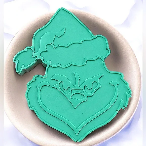 Green apple grinch soap handmade 5x4in 8oz shea butter based