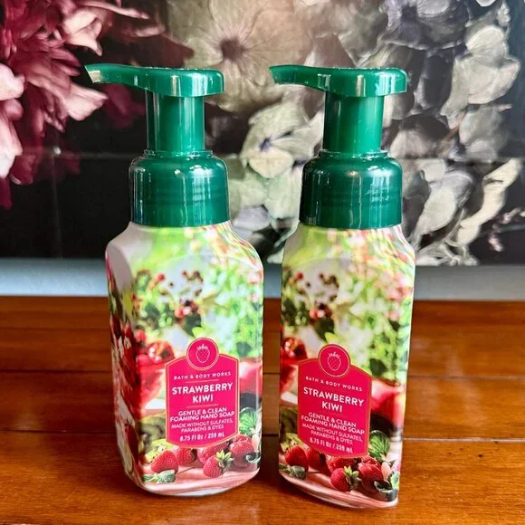 NEW 2-Pc STRAWBERRY KIWI Foaming Hand Soap Bath & Body Works