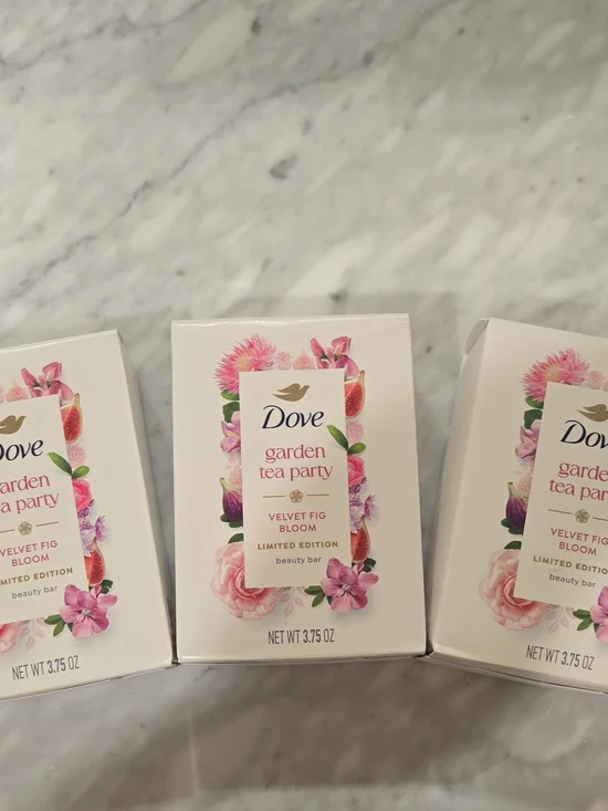 Dove Garden Limited Edition Tea Party Velvet Fig Bloom Beauty Bar - Pink