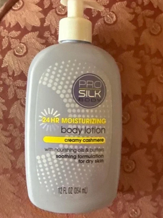 Pro Silk 24HR Moisturizing Body Lotion - Creamy Cashmere