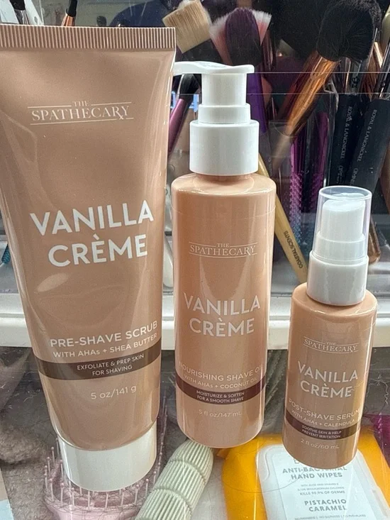 The SpaThecary Vanilla Crème Shave Set - Soft Beige