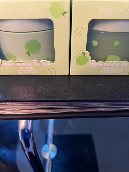 BEAUTY CREATIONS NIB Apple-solutely For You Body Butter & Sugar Scrub Set