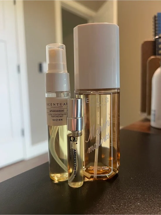 Fragrance bundle (Ellis Brooklyn, dossier, Scentual Fragrances)