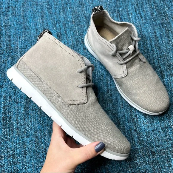 UGG Freamon Chukka Boots in Grey Suede and Canvas Men's Size 7 Shearling Footbed