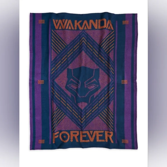Disney Marvel Wakanda Forever Large 50
