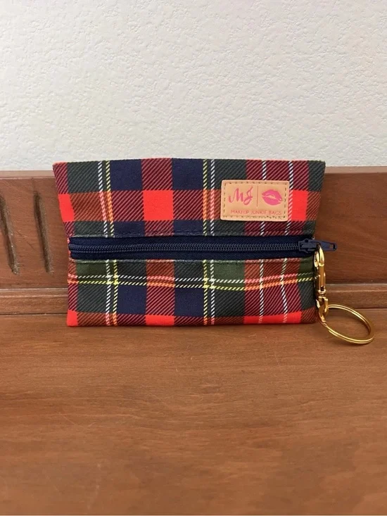 Makeup Junkie Bags Plaid Key Pouch - Red Navy Green