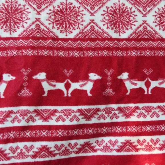 Throw Blanket Dog & Snowflakes Red & White Reversible Winter Warm