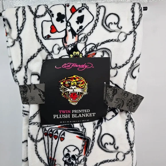 Ed Hardy Twin Printed Plush Blanket White Tattoo Skull Cards Dice 60x90 New