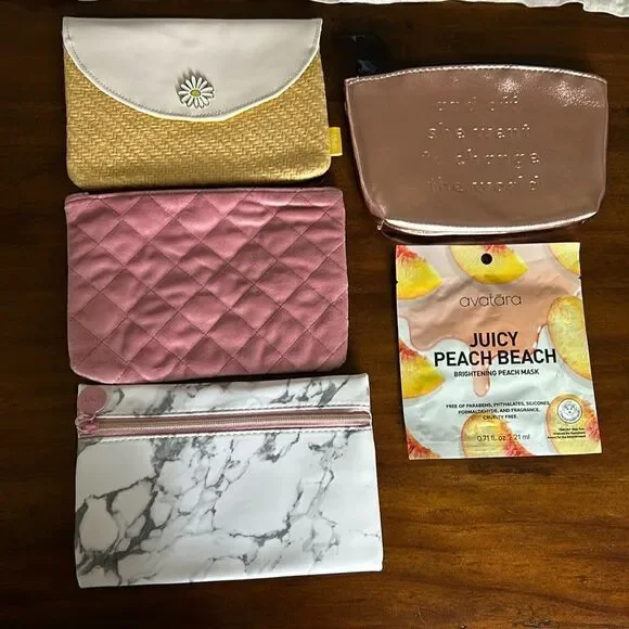 Ipsy cosmetic bags NEw never ever used with facial mask  1