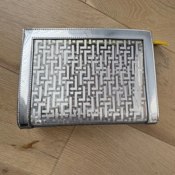 Trinny London The Chepstow Makeup Bag