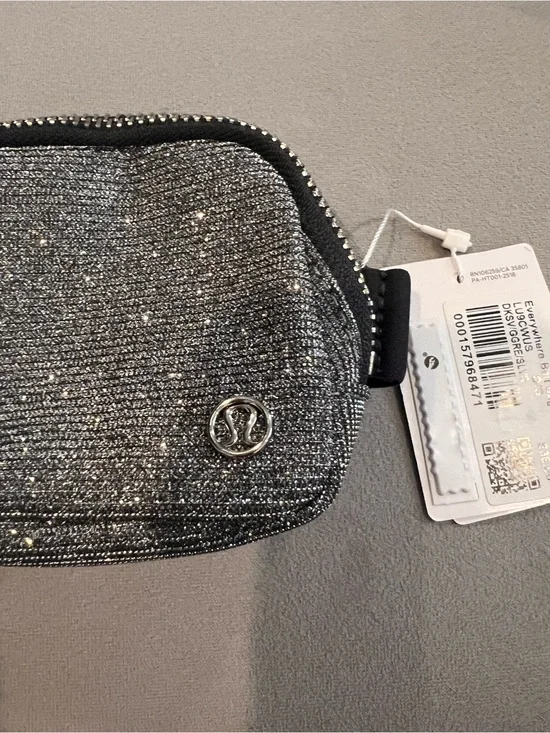 lululemon Everywhere Belt Bag Nano - Glitter
