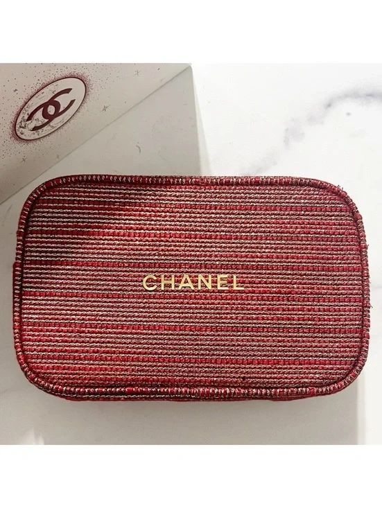Chanel Limited Edition Cosmetic Bag in Red & Gold Tweed, NEW in Box