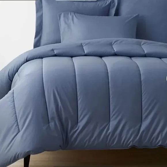 The Company Store Cotton Classic Smooth Wrinkle-Free Sateen Comforter. New!
