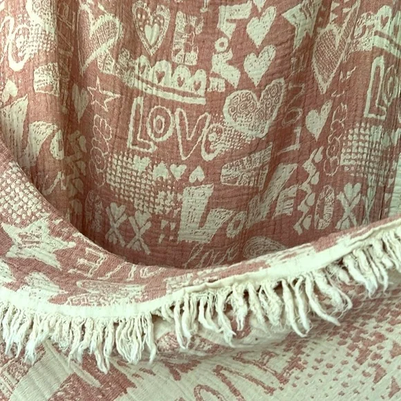 Woven With Love Fringed Pink Love Blanket Size Full Queen Cotton Clay Pink EUC