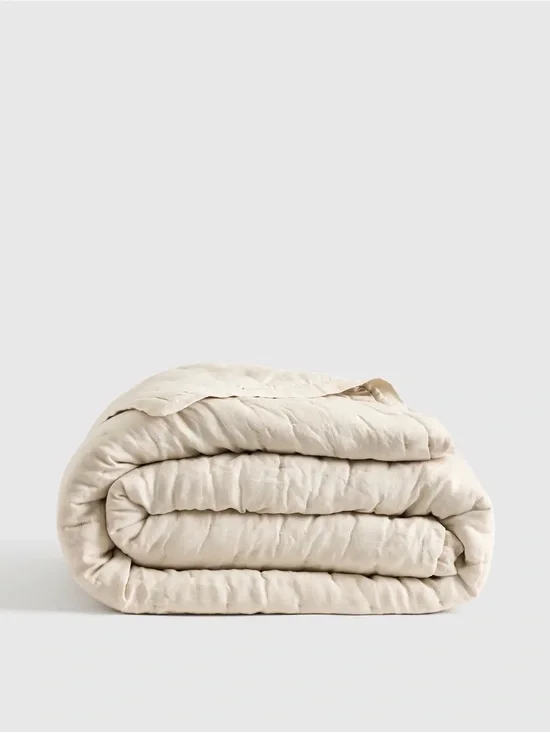 Quince European Linen Dream Quilt in Sand King/Cal King 985