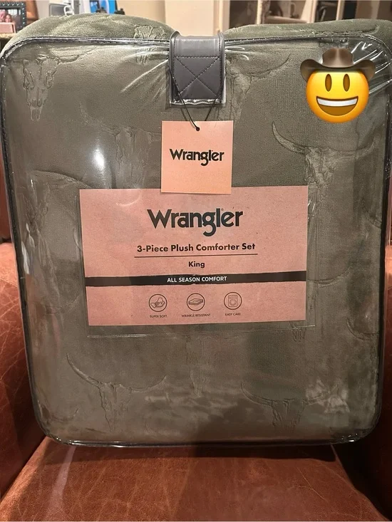 Wrangler Olive Green Steer Head Plush 3-Piece Comforter Set