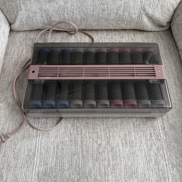 Vidal Sassoon Hair Setter With 20 Multi Size Flocked Rollers with Clips VS370