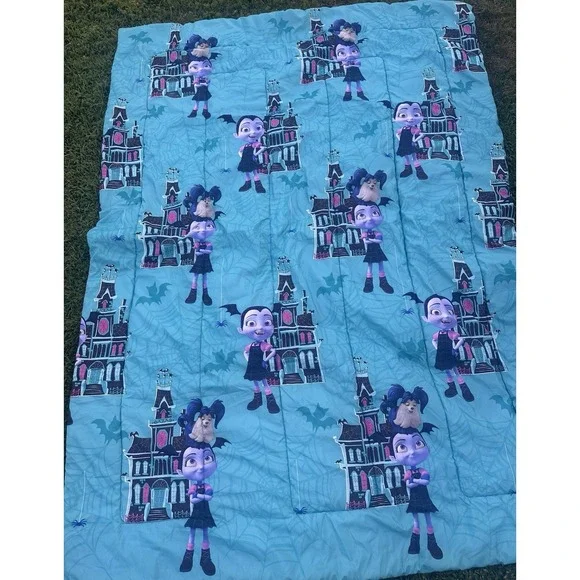 Vintage Disneys Vampirina Fangtastic Spooky Bedding Twin Comforter