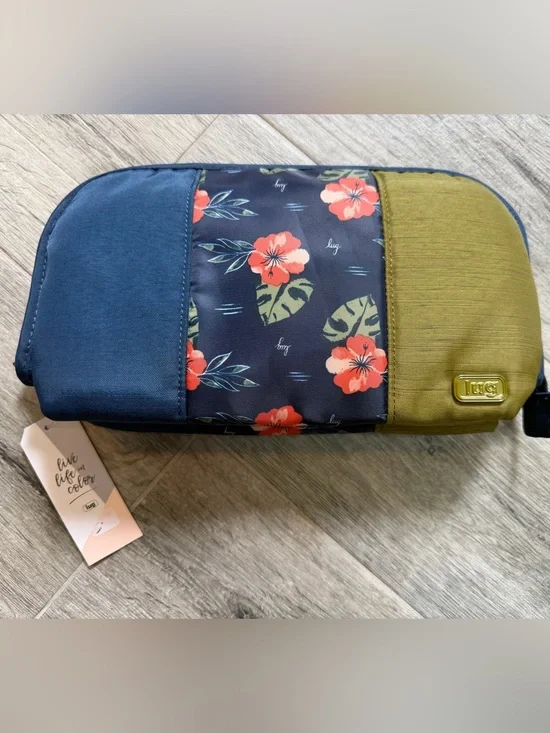 lug Navy and Mint Zip Pouch