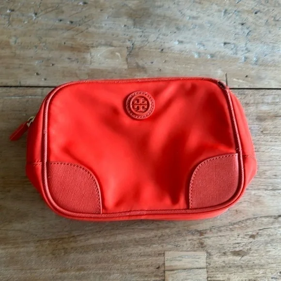 Tory Burch Robinson Medium Classic Cosmetic Bag — Orange