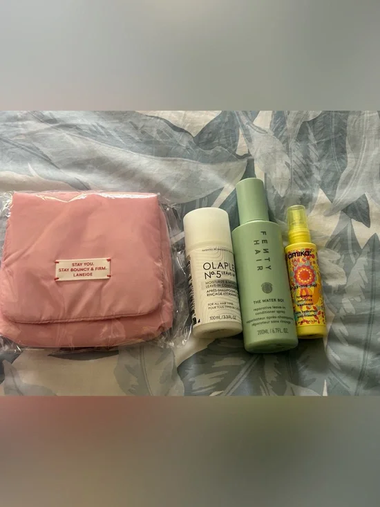 Fenty The Water Boi + Olaplex No.5 Amika anti-frizz with Pink Pouch