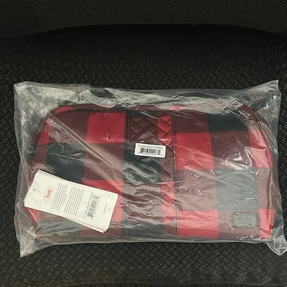 NEW with tags lug Flash Cosmetic Case in buffalo check red. NWT