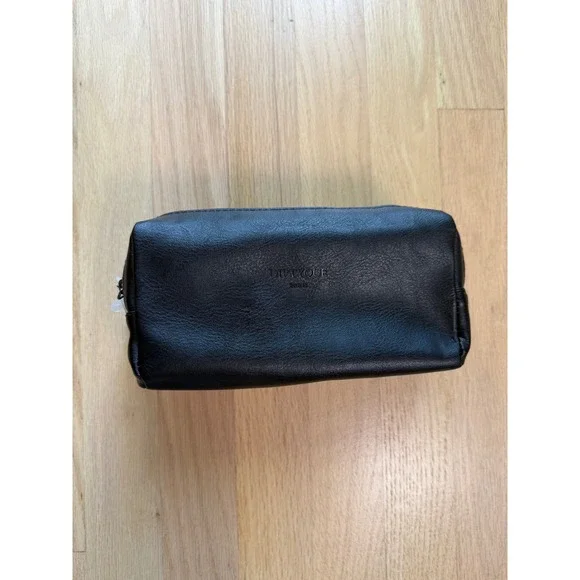 NWT DIPTYQUE Qatar Airways Toiletry Cosmetic Bag Black Double Zip Amenity Kit