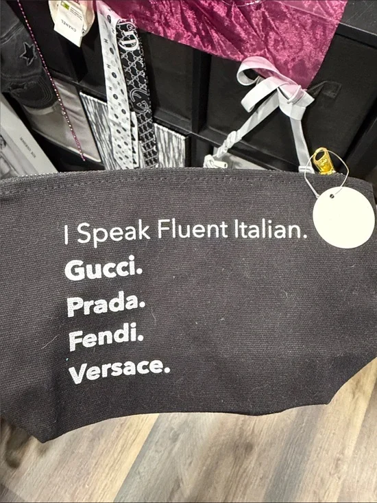 Black Canvas Statement Pouch - 'I Speak Fluent Italian'
