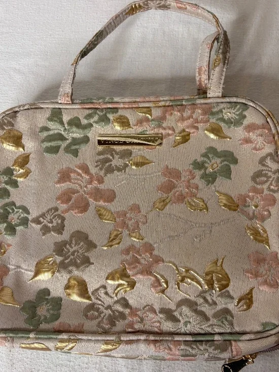Vince Camuto Floral Gold Damask Cottagecore Zip Hanging Toiletry Case Makeup Bag