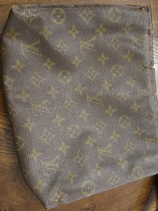 Louis Vuitton Monogram Canvas Toiletry pouch - Brown