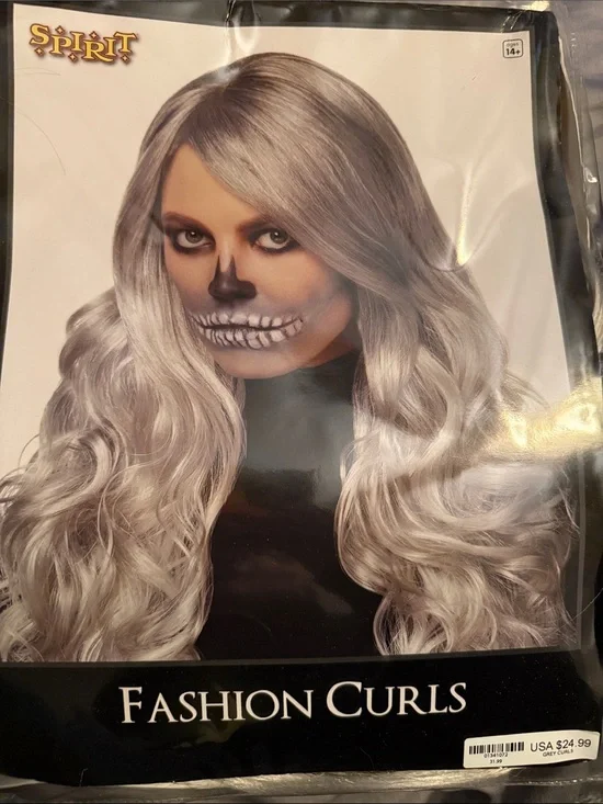 Spirit Silver Long Wavy Fashion Curls Wig