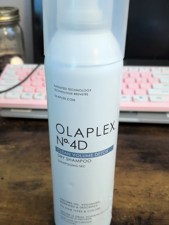 OLAPLEX No.4D Clean Volume Detox Dry Shampoo - Absorbs Oil