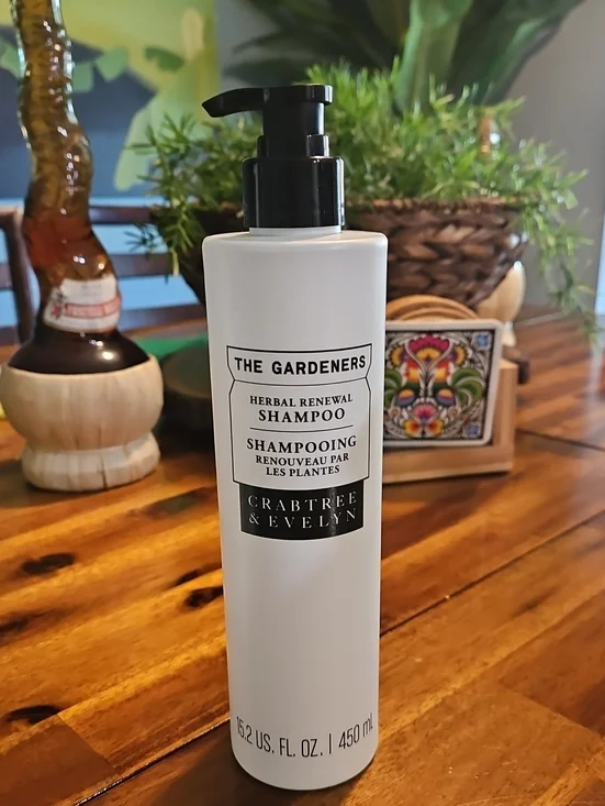 Crabtree & Evelyn Herbal Renewal Shampoo