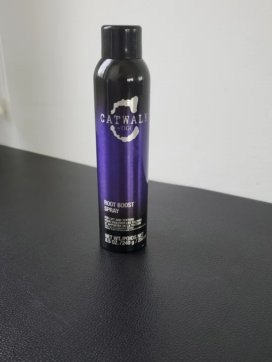 TIGI Catwalk Root Boost Spray - Purple and Black