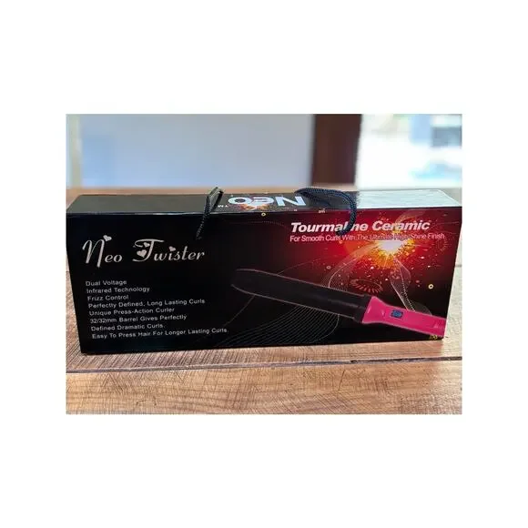 NIB NEO Twister Tourmaline Ceramic Curling Wand Pink And‎ Black 32mm Barrel